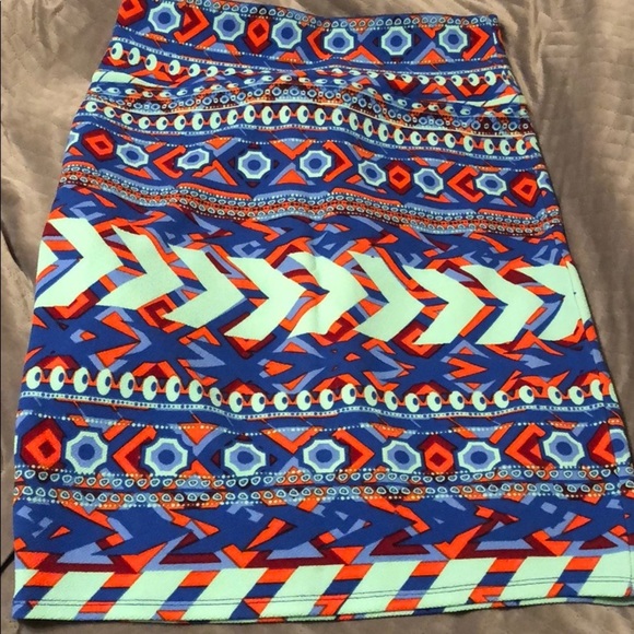 Blue & Multicolor Print Skirt💕 - Picture 2 of 2